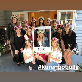 Francesca's Flowers - Flower Crown Hens party fun! - Florists Near Me - Bardon, QLD