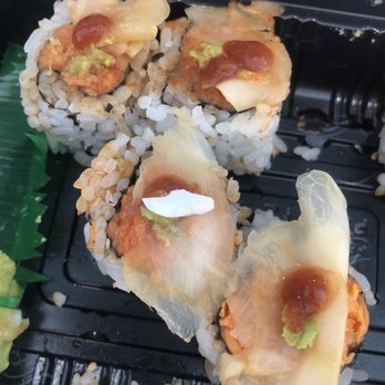 Tengda Asian Bistro - Plastic was inside the roll and ended up in my mouth! - Sushi Bars Near Me - Greenwich, Connecticut