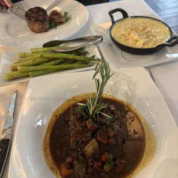 Davio's - Short ribs, side of Mac and cheese and asparagus - Italian Near Me - Boston, Massachusetts
