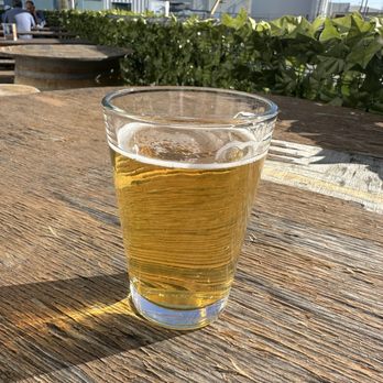 Drake's Barrel House - Bold Rush Liquid Gold lager - Breweries Near Me - San Leandro, California Drake's Barrel House - Bold Rush Liquid Gold lager - Breweries Near Me - San Leandro, California