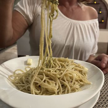 Rolandi's - Spaghetti with Pesto - Italian Near Me - San Miguel de Cozumel, ROO