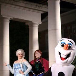 Ice Queen and Princess with their Snowman.