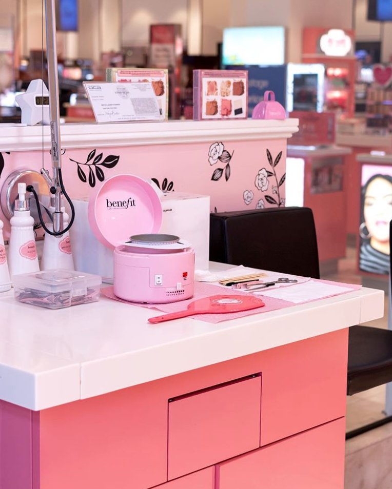 Benefit Cosmetics Counter Logo