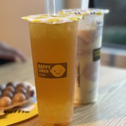 Happy Lemon - F1. Mango Jasmine Green Tea (L) & K5. Strawberry Shortcake Smoothie (L) - IG: @nelson_eats