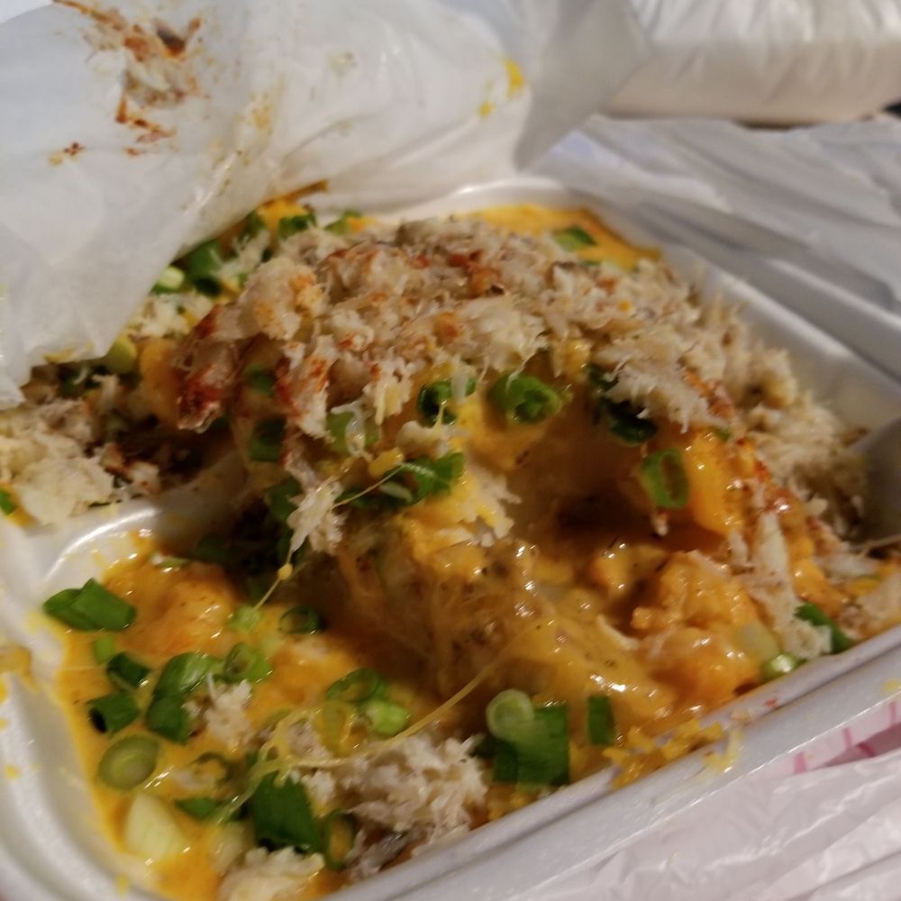 Hank's Bar - Extra potatoes - Bars Near Me - New Orleans, Louisiana