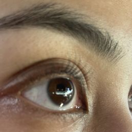 Eye brows waxed, lash lift Eye brows waxed, lash lift