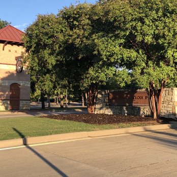 Allen Station Park - Skate Parks Near Me - Allen, Texas