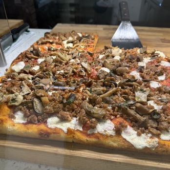 Bocconcino Hawaii - Pizza Near Me - Honolulu, Hawaii