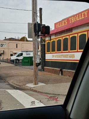 Ollie's Trolley by null