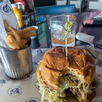Growlers - California burger - Sports Bars Near Me - Chula Vista, California Growlers - California burger - Sports Bars Near Me - Chula Vista, California