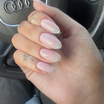Luxury Nails - Nail Salons Near Me - Clawson, Michigan