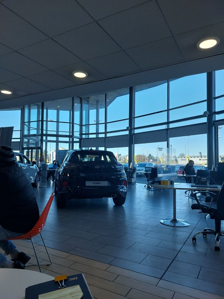 ARNOLD CLARK AUTOMOBILES Updated September 2024 Queens Drive