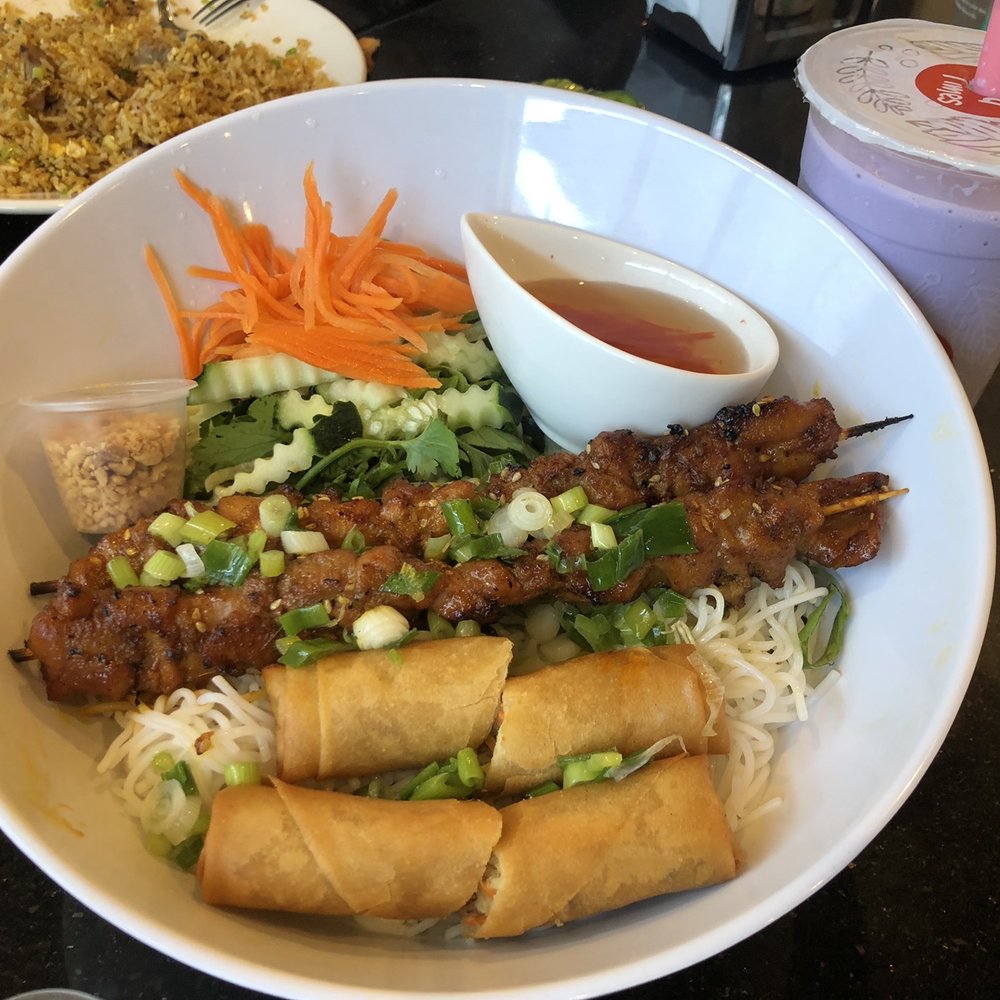 Pho Saigon - Hardy St - Vermicelli noodles with grilled chicken and taro smoothie - Vietnamese Near Me - Hattiesburg, Mississippi Pho Saigon - Hardy St - Vermicelli noodles with grilled chicken and taro smoothie - Vietnamese Near Me - Hattiesburg, Mississippi
