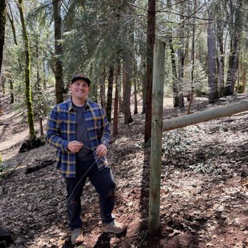 Rainr Home and Business Services - Rich Williams providing Handyman services in Grass Valley, CA installing a new fence - Handyman Near Me - Grass Valley, California Rainr Home and Business Services - Rich Williams providing Handyman services in Grass Valley, CA installing a new fence - Handyman Near Me - Grass Valley, California