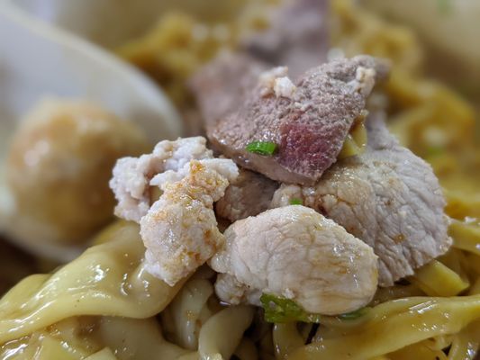 High Street Tai Wah Pork Noodle by null