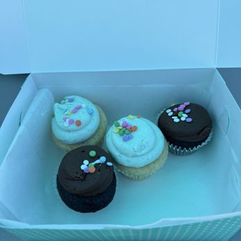 SusieCakes - Marin - Bakeries Near Me - Greenbrae, California SusieCakes - Marin - Bakeries Near Me - Greenbrae, California