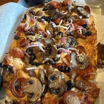 Riley’s on Sutter - Manhattan pizza - Salad Near Me - Folsom, California Riley’s on Sutter - Manhattan pizza - Salad Near Me - Folsom, California