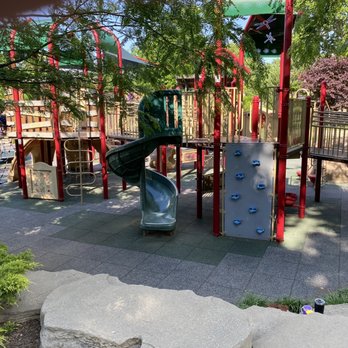 Jaycee Park - Nicer for preschoolers than what I imagined - Parks Near Me - Saint Charles, Missouri