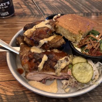 Edley's Bar-B-Que - Chicken Platter with beans, coleslaw and cornbread - Barbeque Near Me - Nashville, Tennessee Edley's Bar-B-Que - Chicken Platter with beans, coleslaw and cornbread - Barbeque Near Me - Nashville, Tennessee