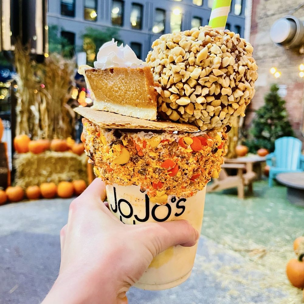Pumpkin spice milkshake Pumpkin spice milkshake
