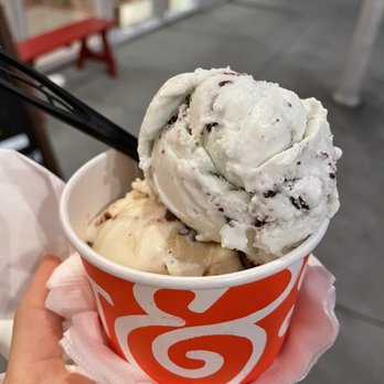 Salt & Straw - Mint on top and cookie dough on bottom - Ice Cream & Frozen Yogurt Near Me - San Ramon, California