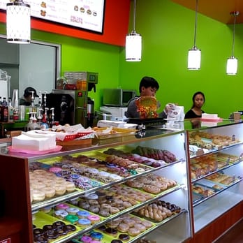 Golden Donuts - Clean and classy with a crap ton of tastey goodness. - Donuts Near Me - Pearland, Texas Golden Donuts - Clean and classy with a crap ton of tastey goodness. - Donuts Near Me - Pearland, Texas