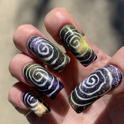 Signature Nails Spa - Halloween 2025