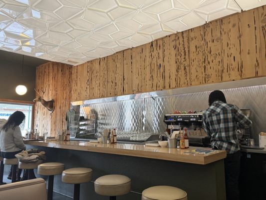 Pat's International by null