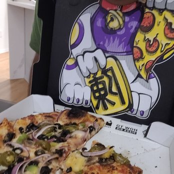 In Pizza We Crust - The pizza box bib...neat trick - Pizza Near Me - Seattle, Washington In Pizza We Crust - The pizza box bib...neat trick - Pizza Near Me - Seattle, Washington