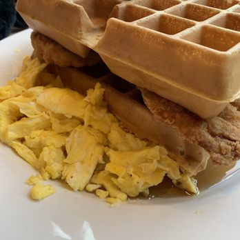 That Flippin' Egg - Chicken and Waffles - New American Near Me - Evans, Georgia
