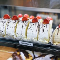 Choco Bakery & Cafe - Vanilla roll