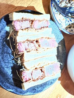 Dosanko Restaurant by null