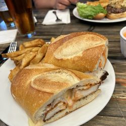 Robbinsville Bar and Grill - Drunken chicken with vodka sauce