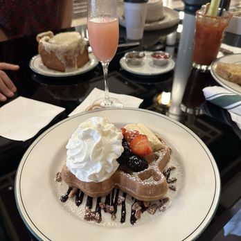 1886 Cafe & Bakery - American Near Me - Austin, Texas