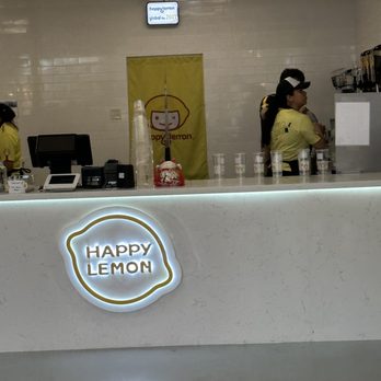 Happy Lemon - Busy... drinks line up lol - Bubble Tea Near Me - Austin, Texas