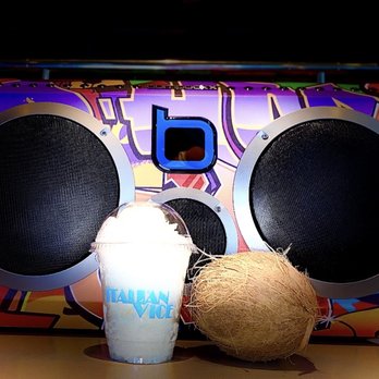 Italian Vice - Pina colada - Food Trucks Near Me - Miami, Florida