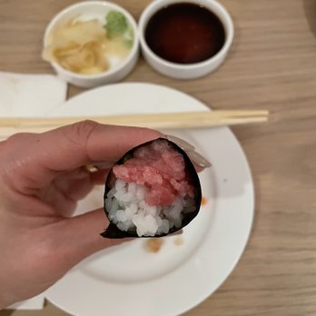 Temakase Hand Roll Bar - 2nd Ave - Toro Roll - Sushi Bars Near Me - New York, New York
