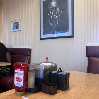 The Serving Spoon - Sitting at The Serving Spoon - Breakfast & Brunch Near Me - Inglewood, California The Serving Spoon - Sitting at The Serving Spoon - Breakfast & Brunch Near Me - Inglewood, California