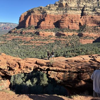Devil's Bridge Trail - Seeing Devils bridge arch in person is breathtaking. - Hiking Near Me - Sedona, Arizona Devil's Bridge Trail - Seeing Devils bridge arch in person is breathtaking. - Hiking Near Me - Sedona, Arizona