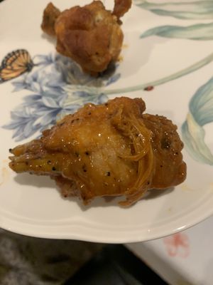 Pluckers Wing Bar by null