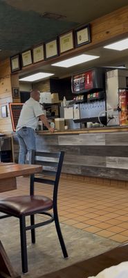 Chris' Bar-B-Que by null