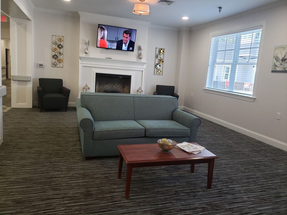 BELLAROSE NURSING & REHAB Updated September 2024 200 Bellarose Lake