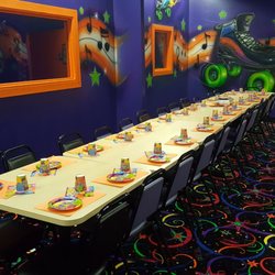 Bella's Bouncies Skate On Grand - Setting up for a party.