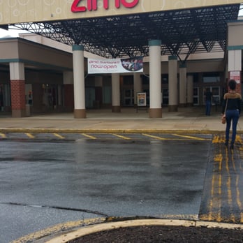 AMC Rivertowne 12 - Cinema Near Me - Oxon Hill, Maryland AMC Rivertowne 12 - Cinema Near Me - Oxon Hill, Maryland