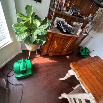 SOS Contractor Services - Damage Restoration Near Me - Valley Village, California