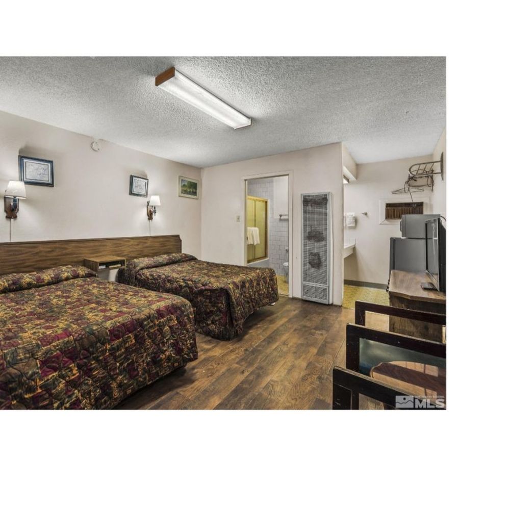 Covered Wagon Motel - Hotels Near Me - Lovelock, Nevada