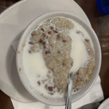 Blueberry Hill Breakfast Cafe - Oatmeal with brown sugar and pecans with a little milk. Delicious - Breakfast & Brunch Near Me - Oak Brook, Illinois