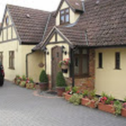 Oak Lodge