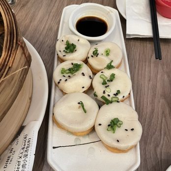 Dumpling Story - Juicy Chicken Bao (6) / (6) - Asian Fusion Near Me - San Francisco, California