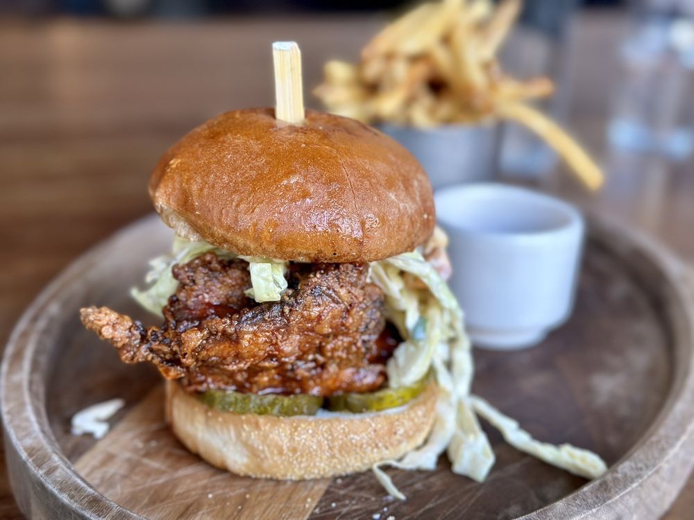 GHOSTWRITER PUBLIC HOUSE Updated June 2024 456 Photos & 209 Reviews